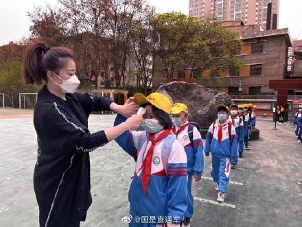 甘肃连续5天“无新增” 中小学生陆续恢复线下教学