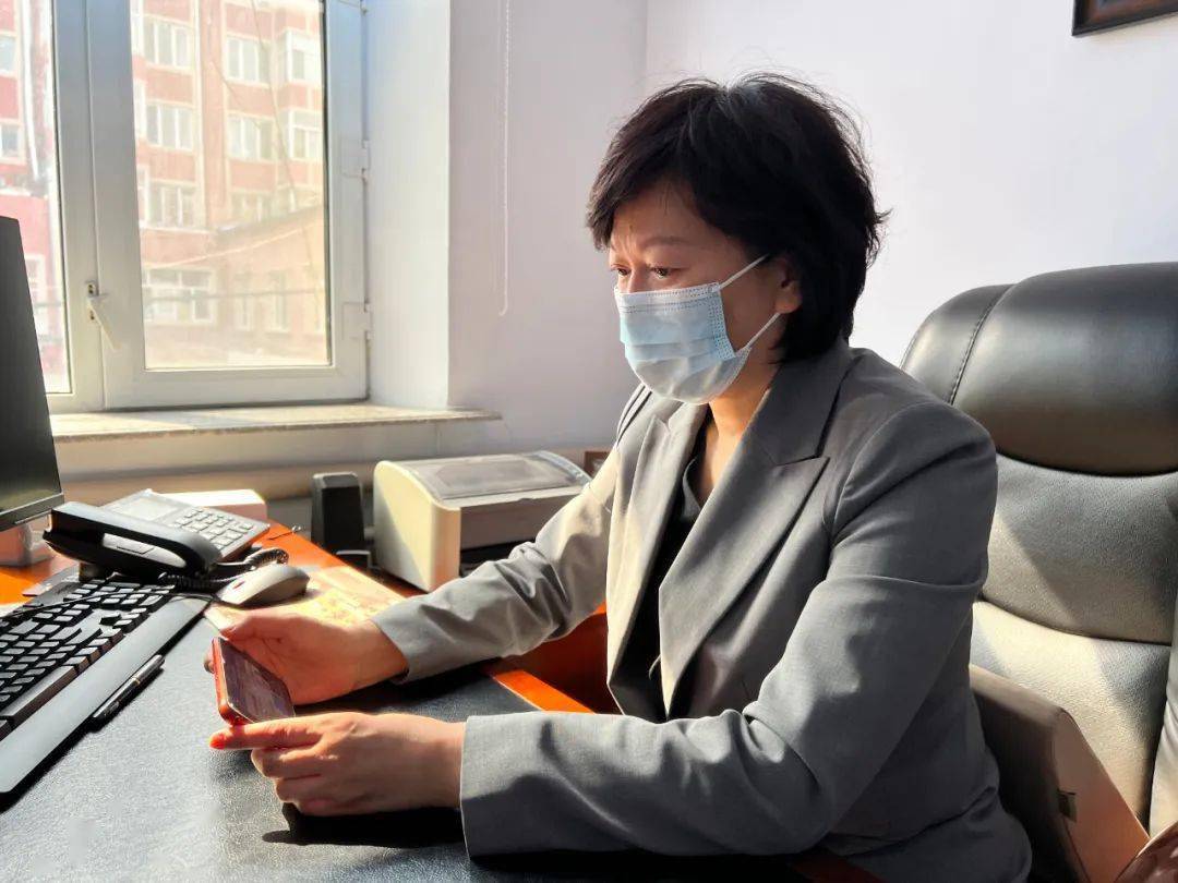 【能力作风建设年】市总工会组织收看优化营商环境专题讲座_刘梓依