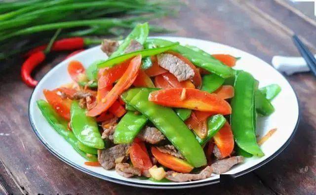 荷兰豆炒牛肉清脆爽口营养丰富