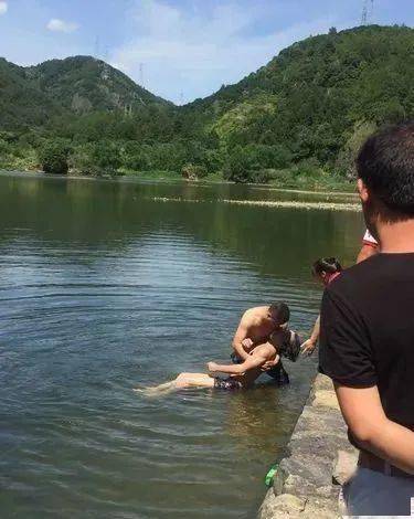 近日溺水事件多地发生天转暖防溺水再提示