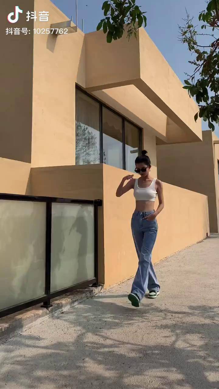 西海岸辣妹穿搭