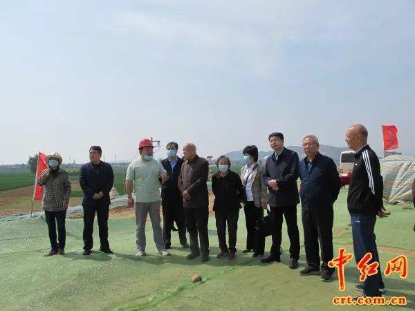 常务副会长程志凯等一行7人在赞皇县委常委,县委办主任曹彦鹏的陪同下