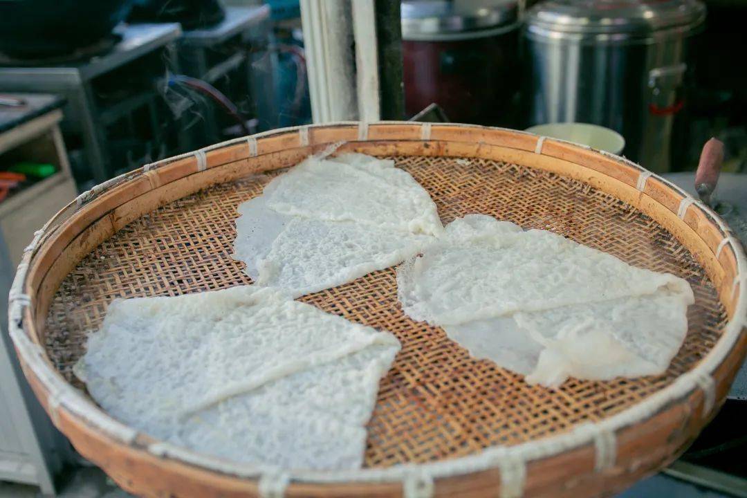 美好的一天从一份炎亭锅贴开始吧 !