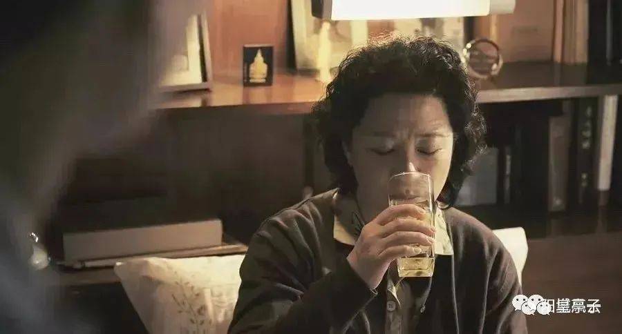 中国所有保健品都有两个特性:一是没毒,二是没用_老人_老太太_公司