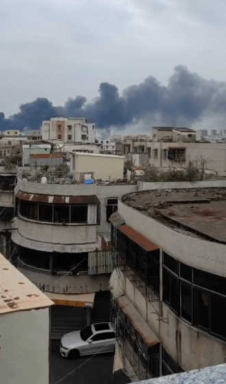 大型汕头一厂房发生火灾现场浓烟骇人