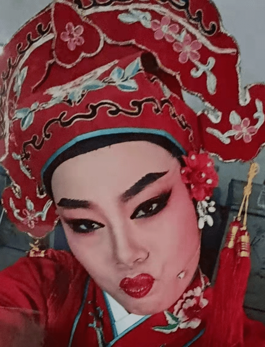 黄雪燕徐莎莎蒋爽王佳慧杨基鑫王文波应春霞孟再平周柳香李琼燕(排名