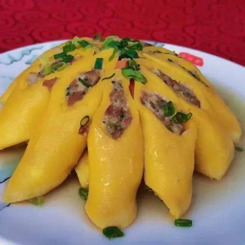 个人中餐热菜和特色小吃,评选出优胜者并代表四季镇参加岚皋县烹饪