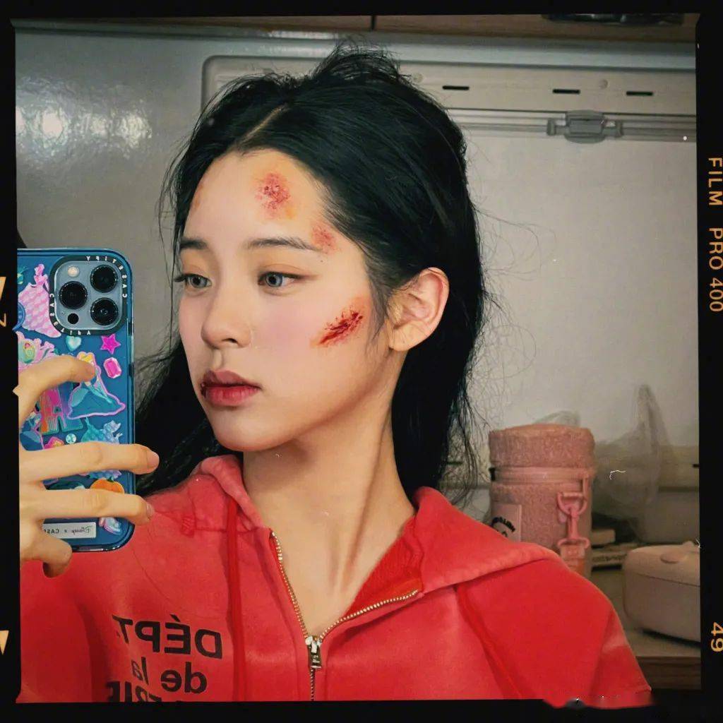 每刻美丨别有味道的伤痕妆