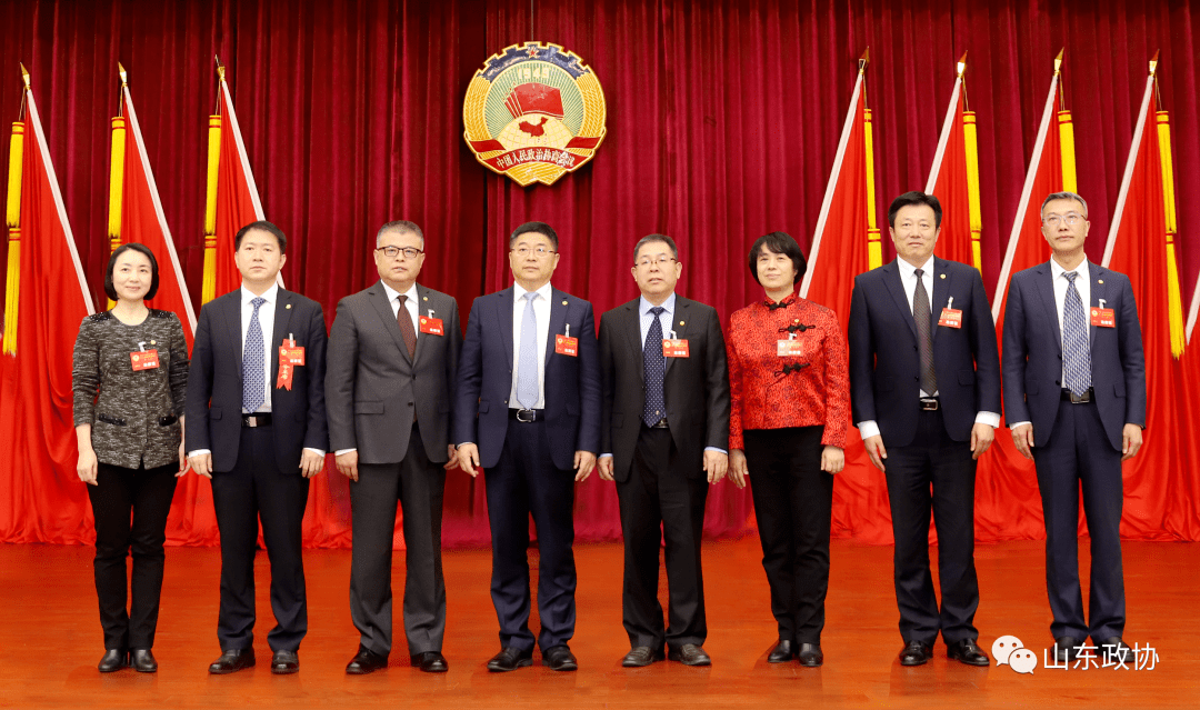 崂山区秘书长:高正波副主席:吕伟烈,朱光亮,徐敬青,袁波,张璞主 席