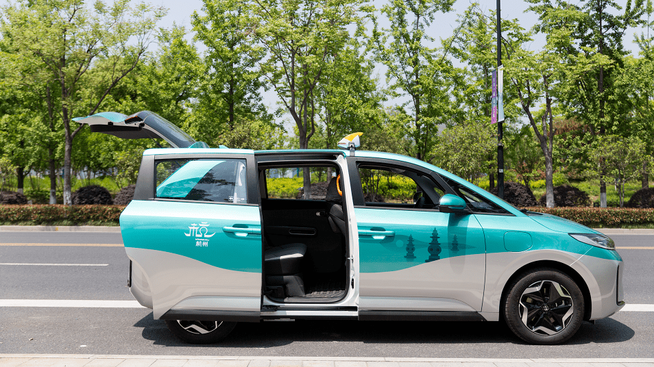 迎亚运换新装杭州上新的巡游出租车长啥样带你抢先看