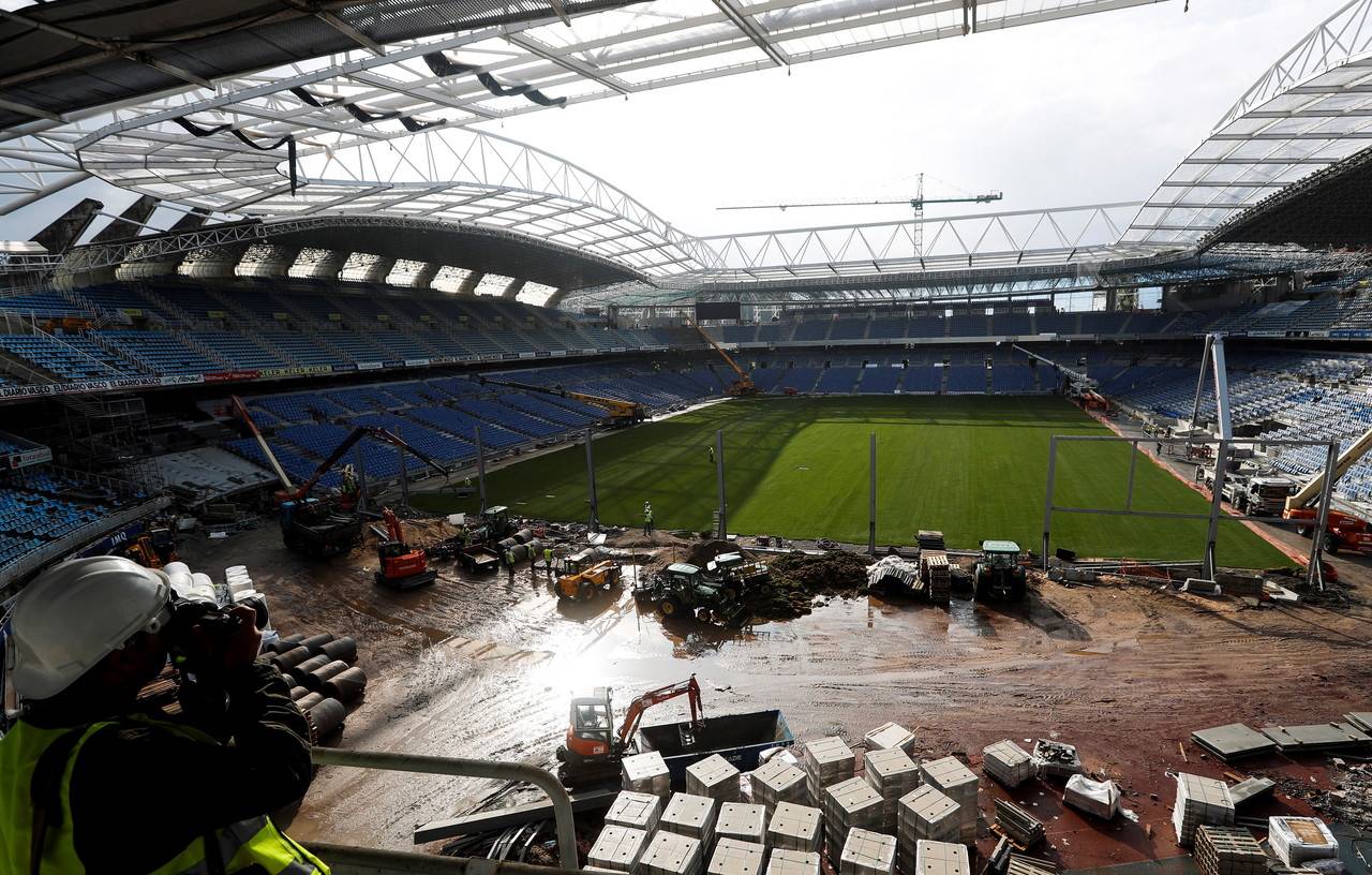 直播吧4月22日讯 在本轮西甲联赛的一场比赛中,皇家社会主场迎战巴萨