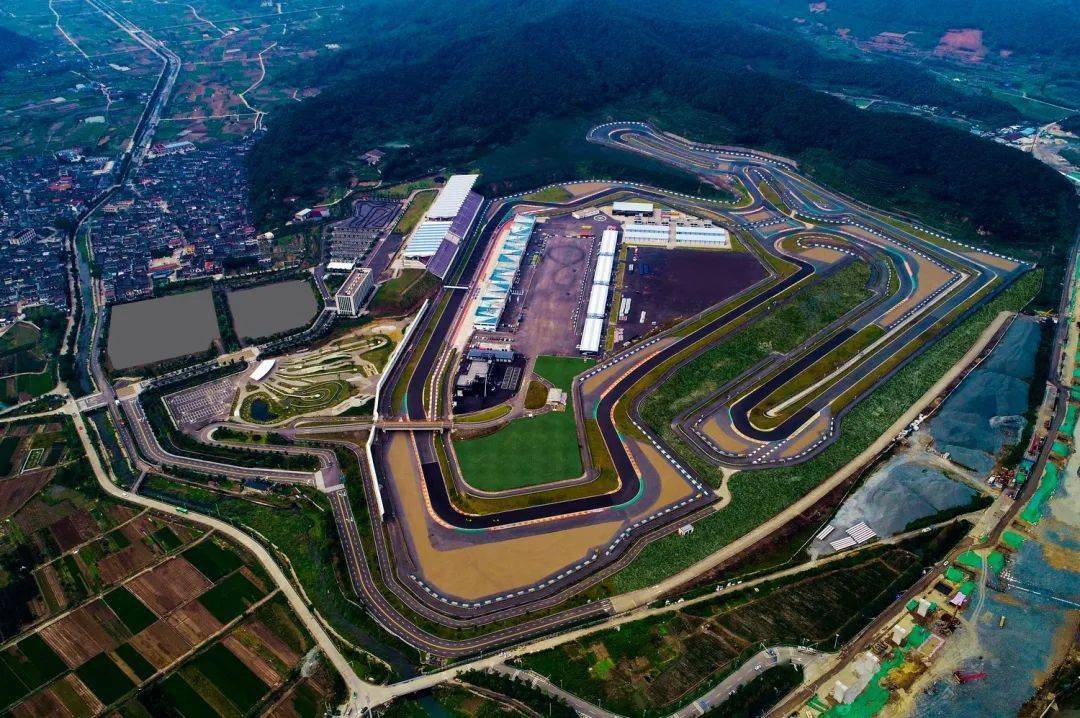 宁波国际赛道赛道篇pct racing车队坚信,疫情终将被击败.