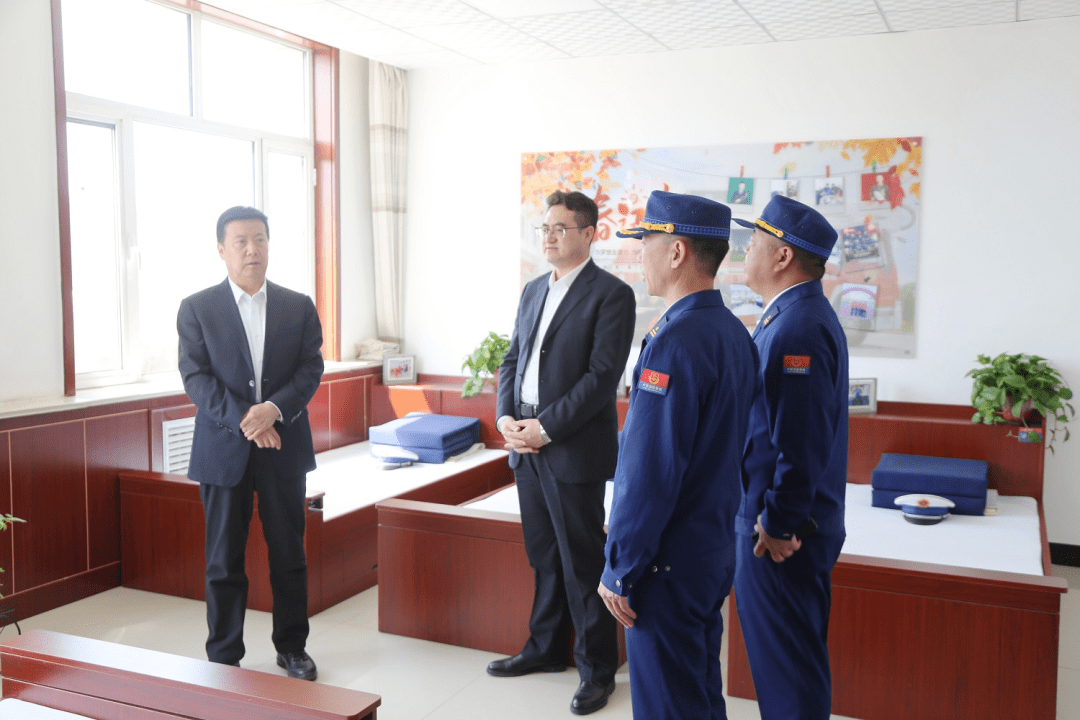 唐国忠总队长深入固原市消防救援支队调研指导工作