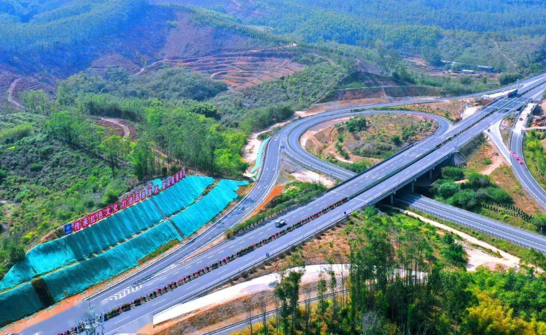 漳武线永定至南靖高速公路南靖段k17350k38700工程顺利通过交工验收