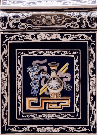 传家,崇文重教纹样,如书卷纹,渔樵耕读,以及体现崇尚雅趣的博古纹等