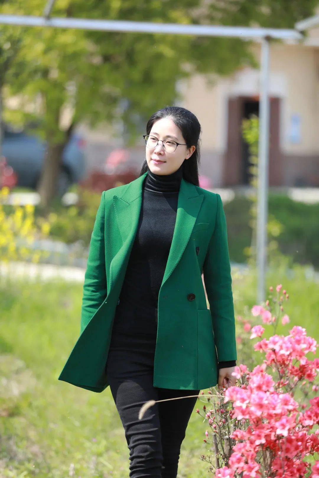 "梅花奖"得主吴美莲:情定黄梅,人生有"戏"_祝福_胡月_舞台