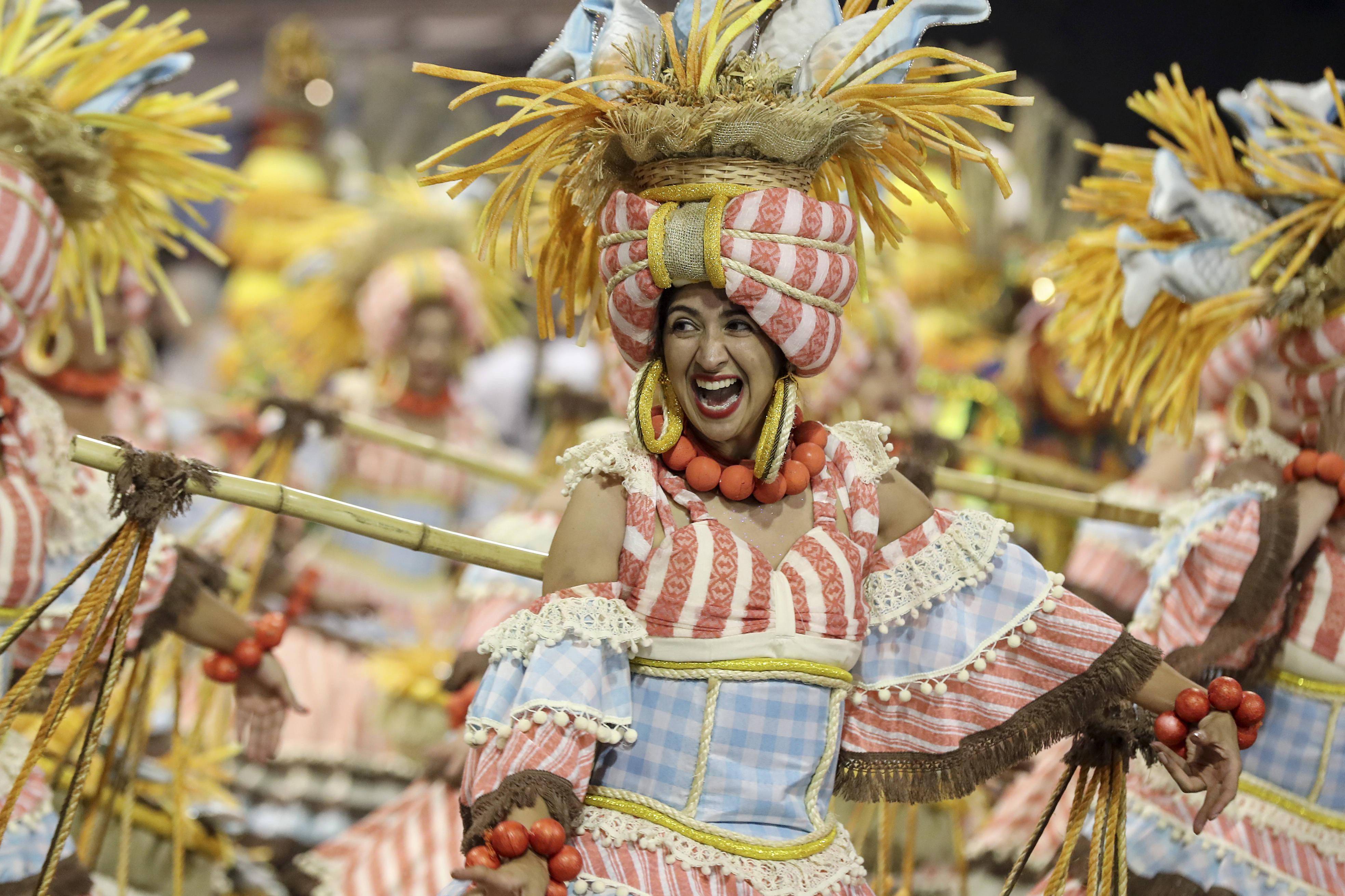 拉丁美洲桑巴舞图片