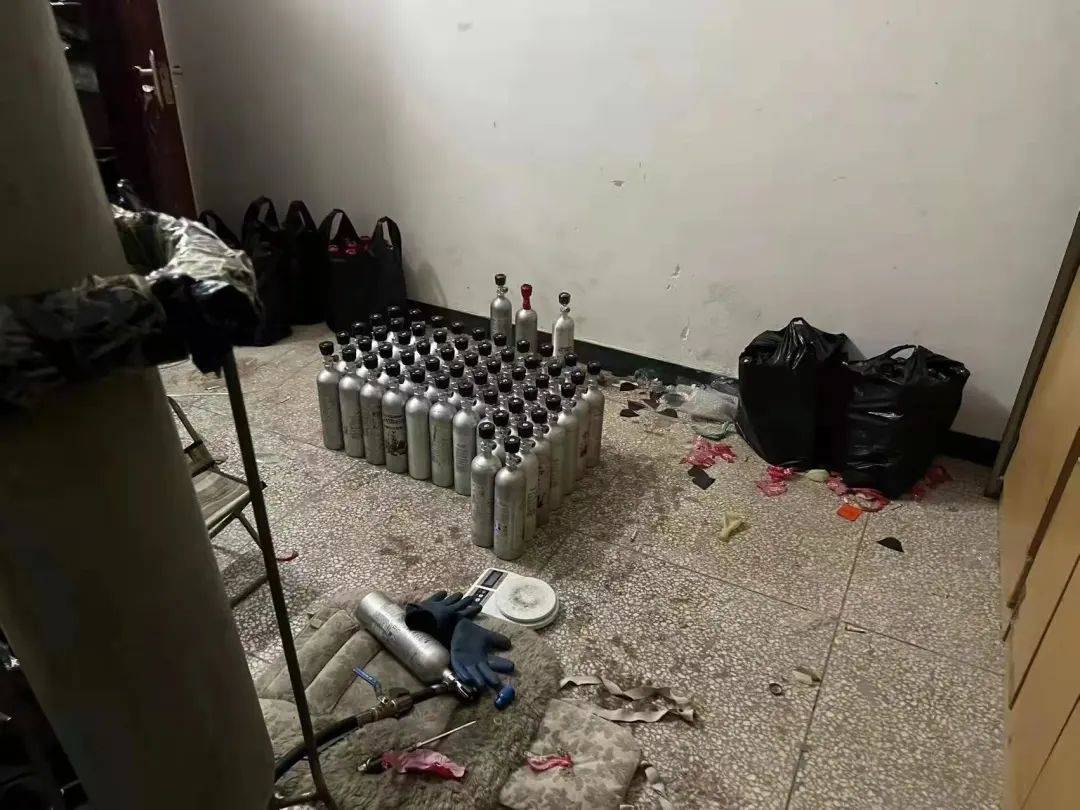 当中间商灌装笑气出售0202男子致富梦碎人被拘