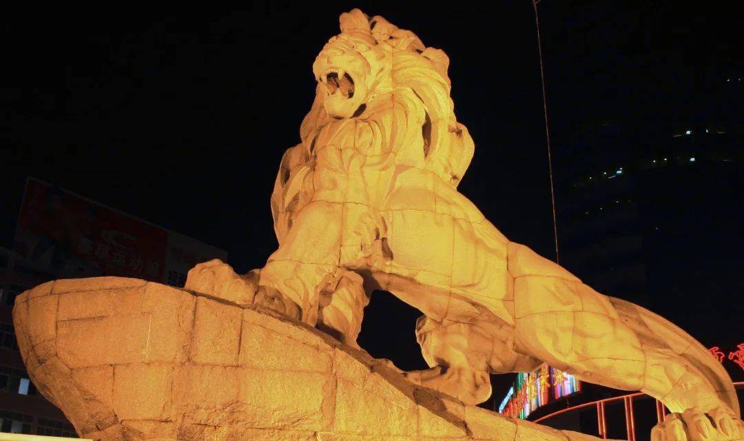 谈论福狮文化,就不得不提及福建石狮市,它是中国唯一以狮命名的省