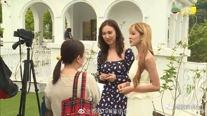 陈凯琳首次担任节目监制邀朱千雪出山全英文对答自爆爱情史