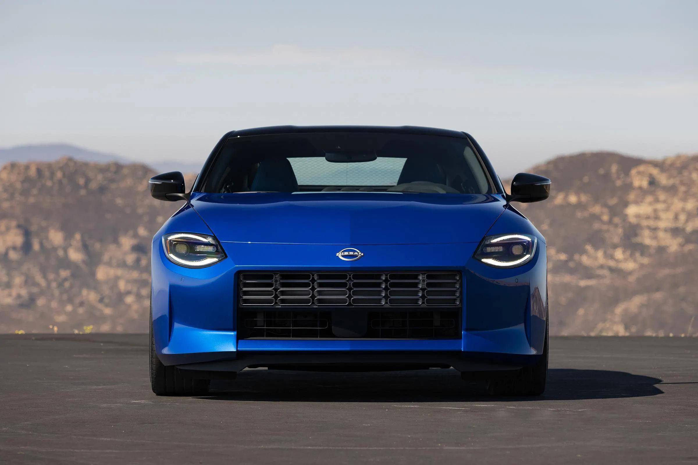 日产硬货z跑车亮相配v6动力起步26万还看啥宝马z4