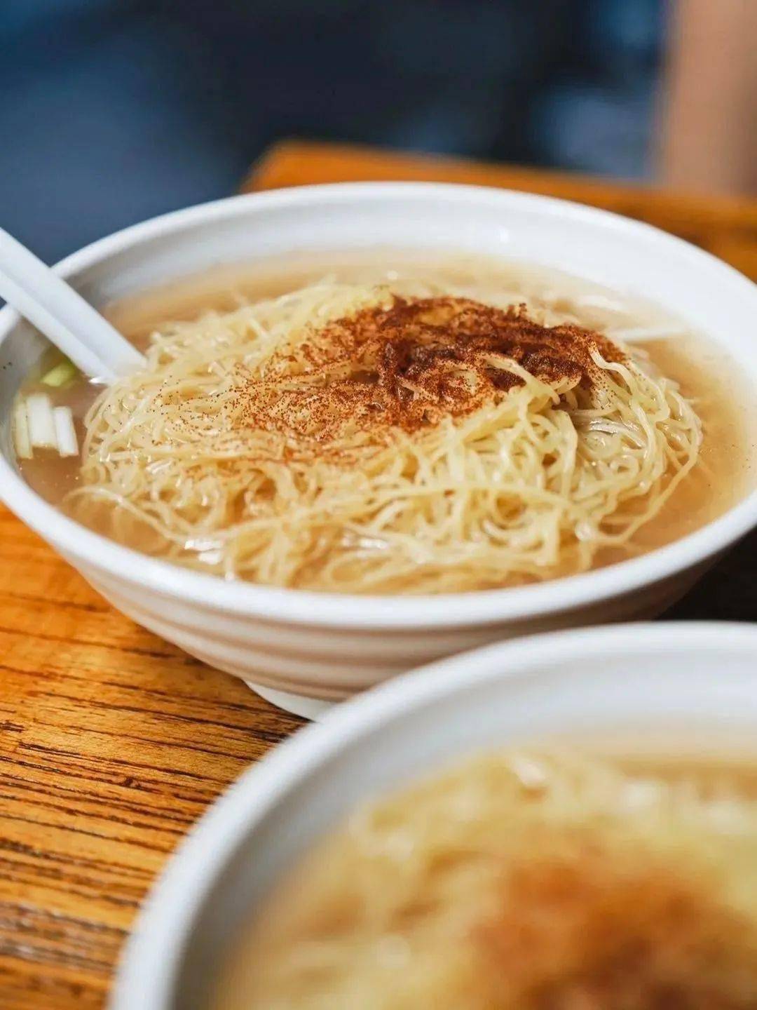 米其林推荐来自香港老字号的竹升面爽滑筋道蛋香浓一碗低至3块绝对的