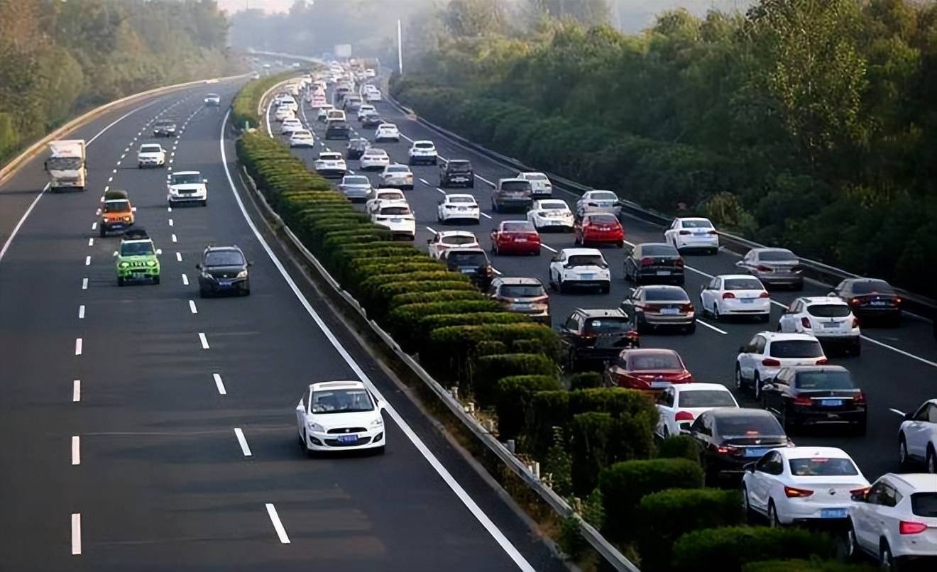 2022年劳动节陕西省收费公路继续执行重大节假日小型客车(7座及以下)