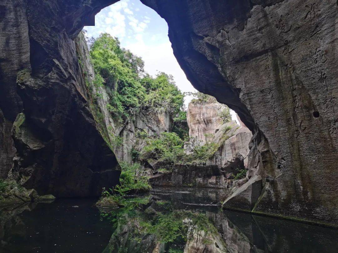 台州黄岩石窟图片