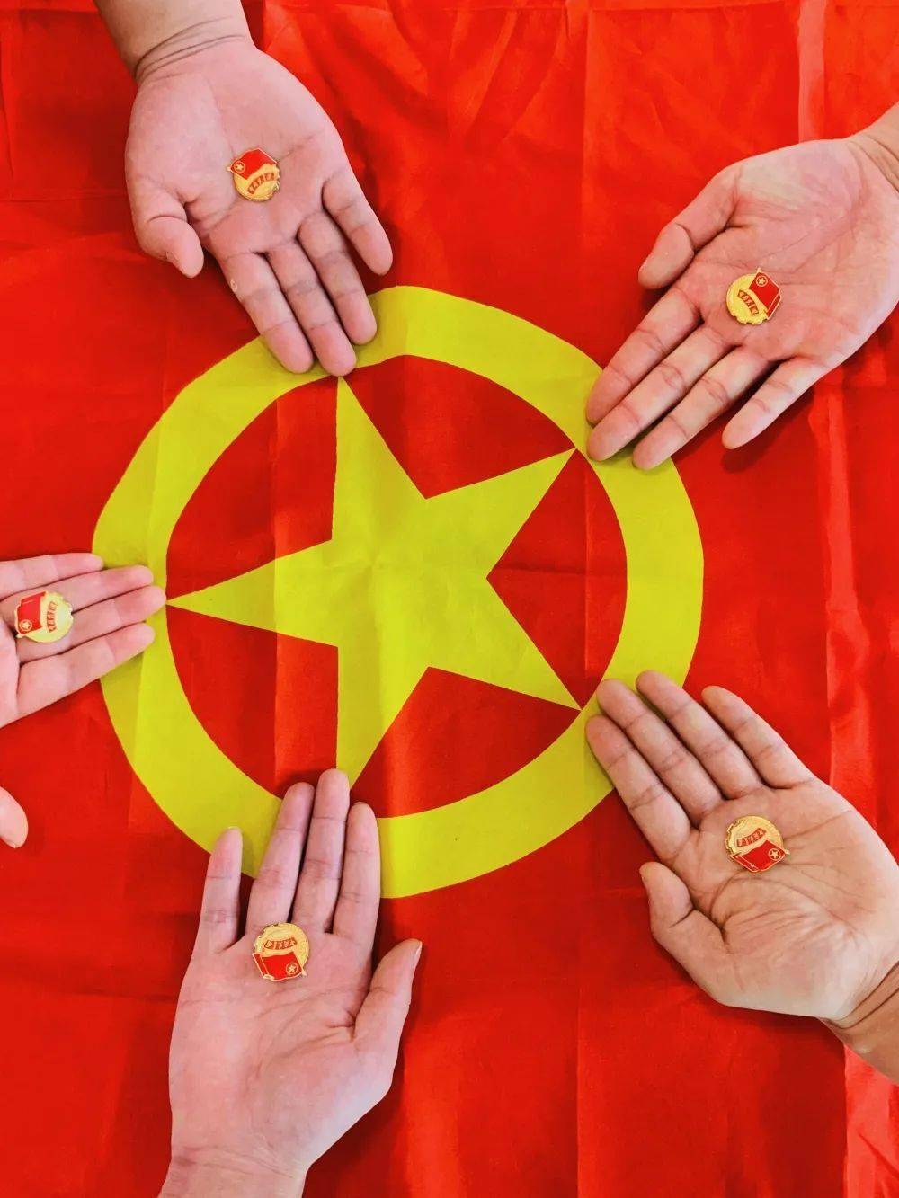 青春随手拍,"我和团旗合个影"第③弹来咯~_太湖_青年_风采