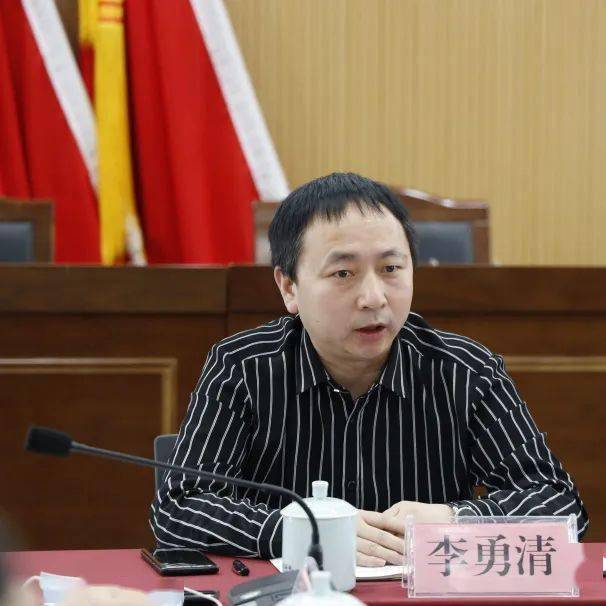 市人大常委会党组副书记,副主任高松岳一行来观海卫镇开展劳务派遣用