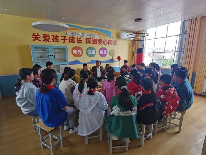 汉中市西乡县杨河镇中心学校暖阳行动护航师生和家长心理健康