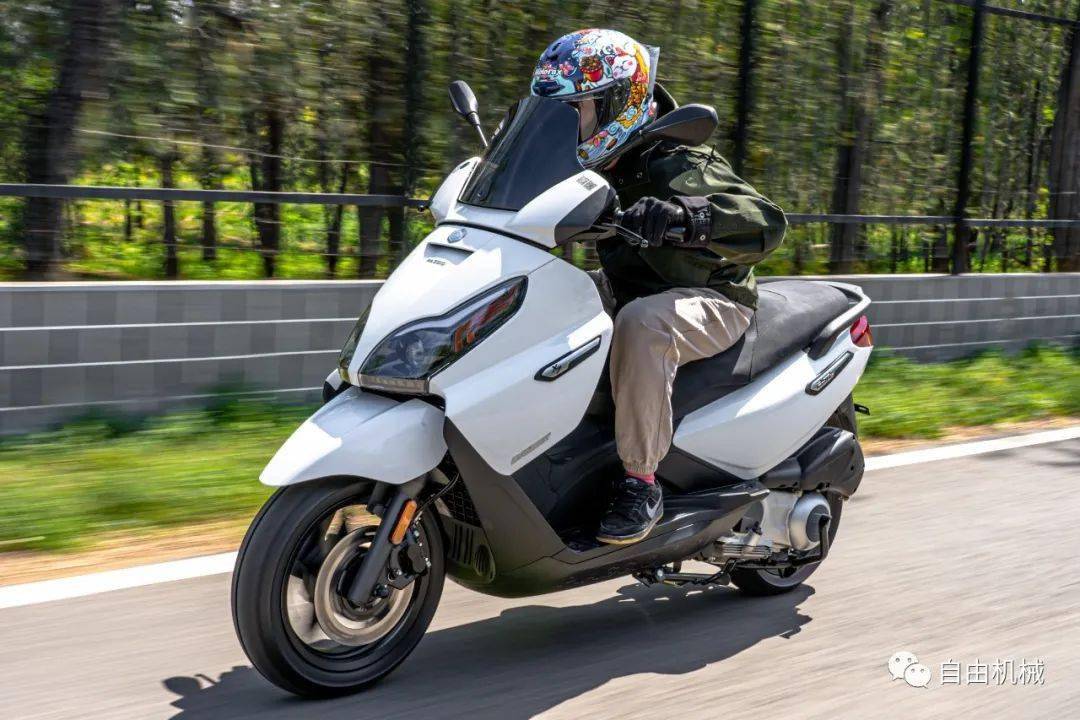 两万元以内的性价比之王?山路试驾比亚乔x7丨把玩