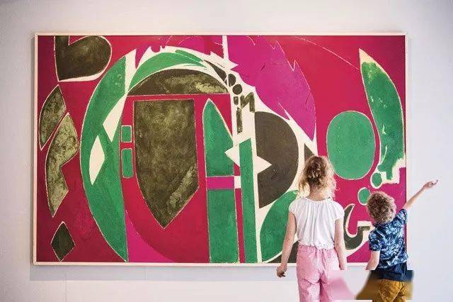 �����޽����ص�Ů�ˣ�����������