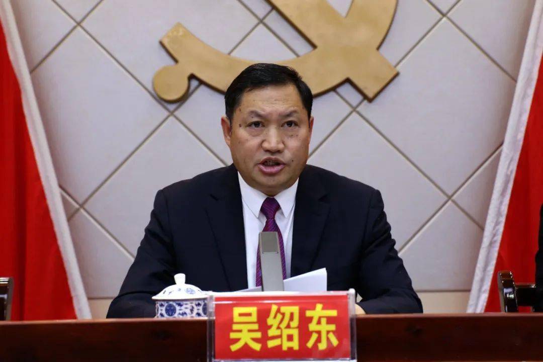 劳动最光荣——天柱县46名劳动模范,34名先进工作者受表彰