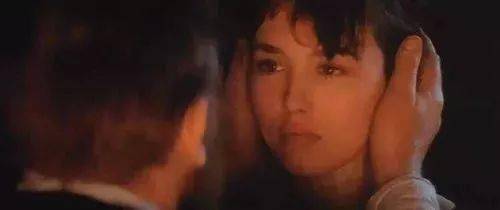 �����޽����ص�Ů�ˣ�����������