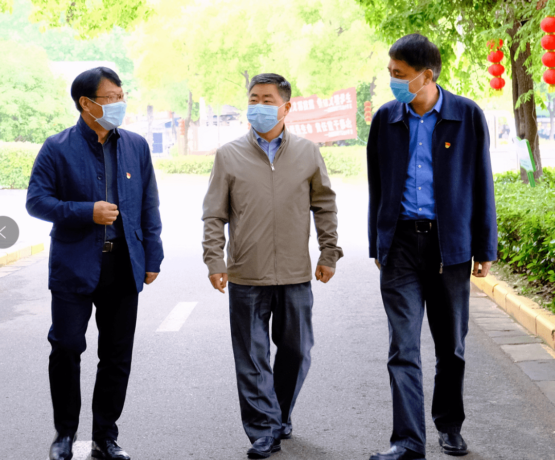 【校园动态】浦口实小:南京江北新区总工会送奖进学校_教育_任力_发展