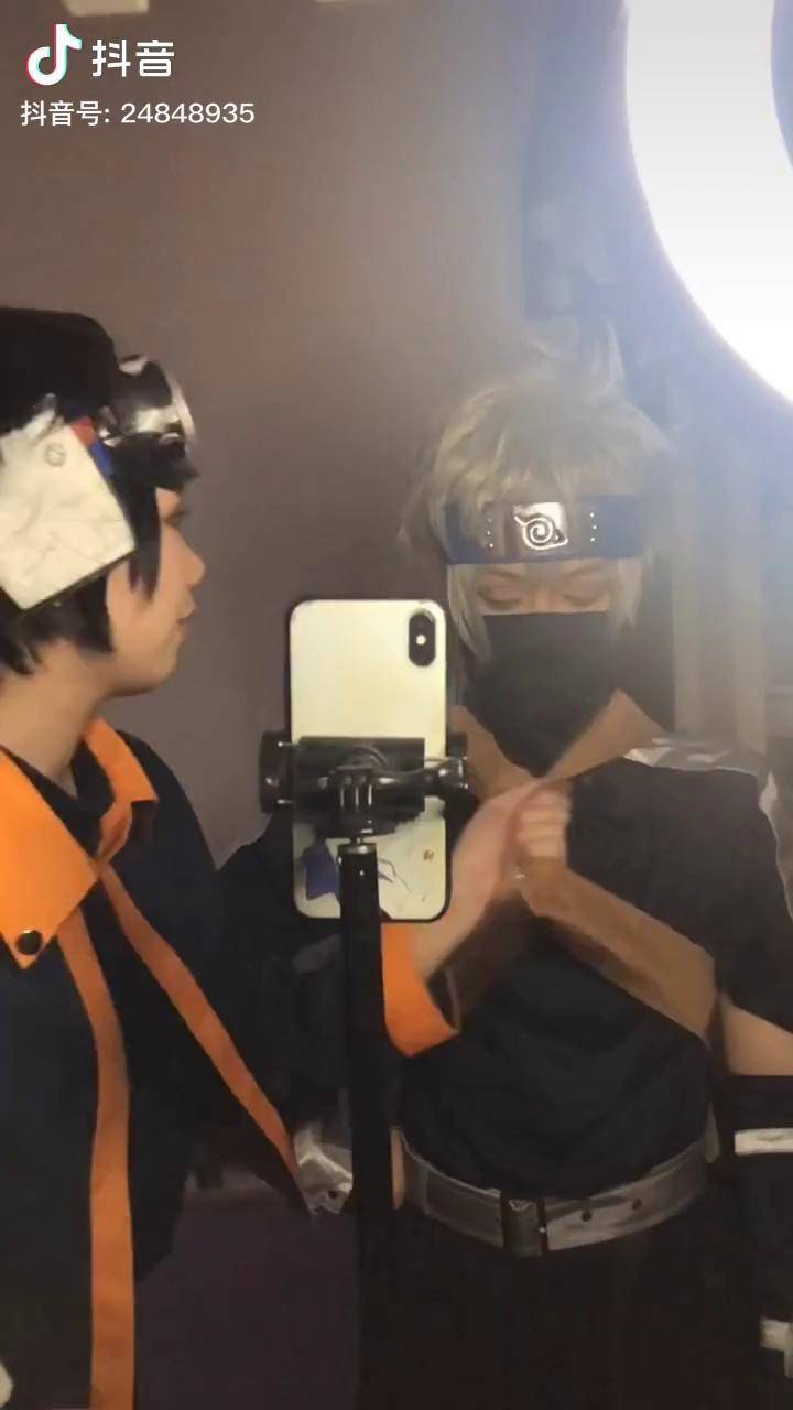 带卡卡卡西带土cos只能靠幻术甜一下cp江辛火影忍者幻术摇摆