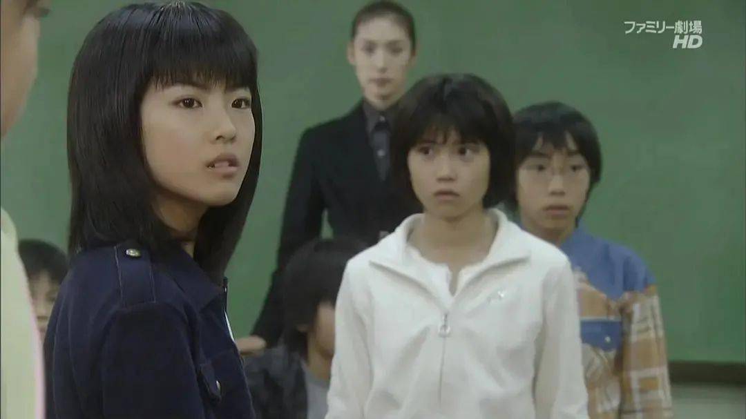 在一次惩罚中,优等生进藤光(福田麻由子)为和美求情,却被真矢一起惩罚