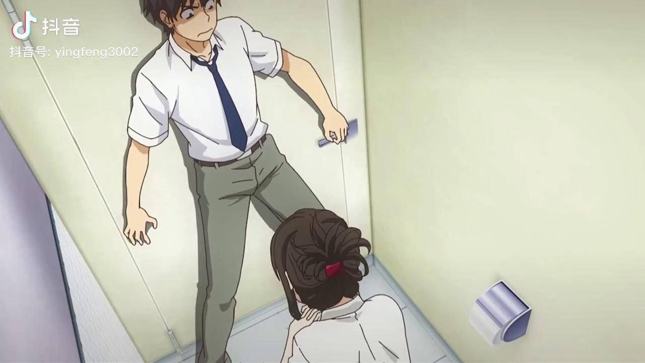 少年上厕所的时候一不小心就遇到性格火辣武力超群的女老师