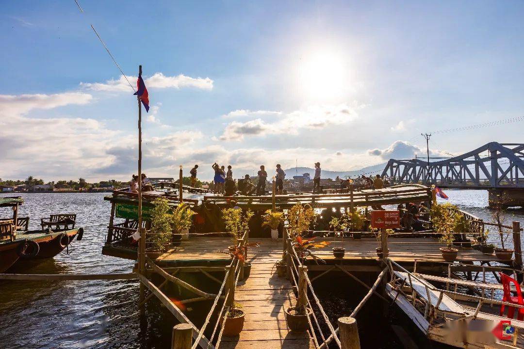 柬埔寨秘境时光中迷失的港城贡布