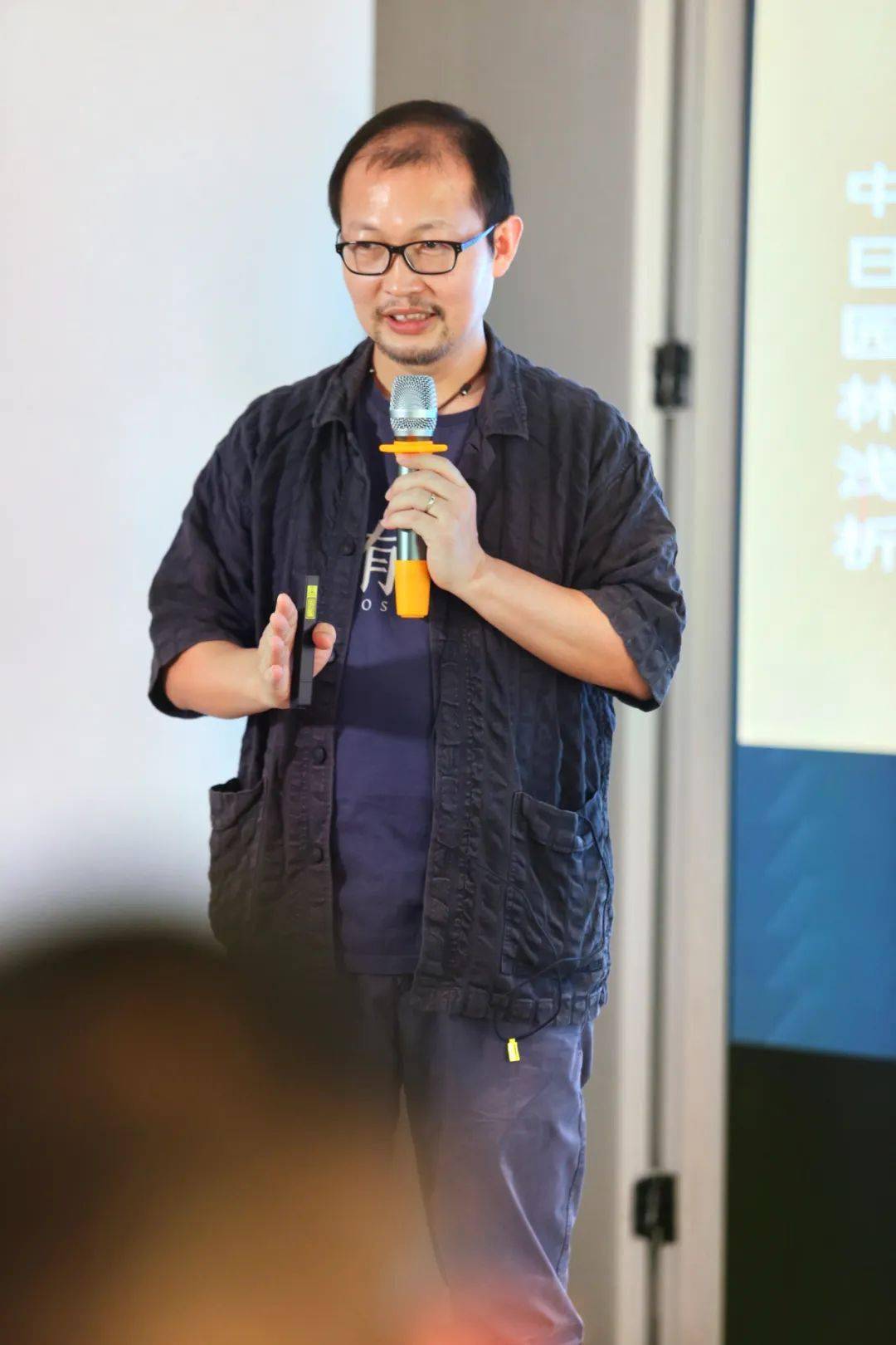 胡中维诗意的栖居设计十三邀探索2022designtoptedtalks个人专场回顾