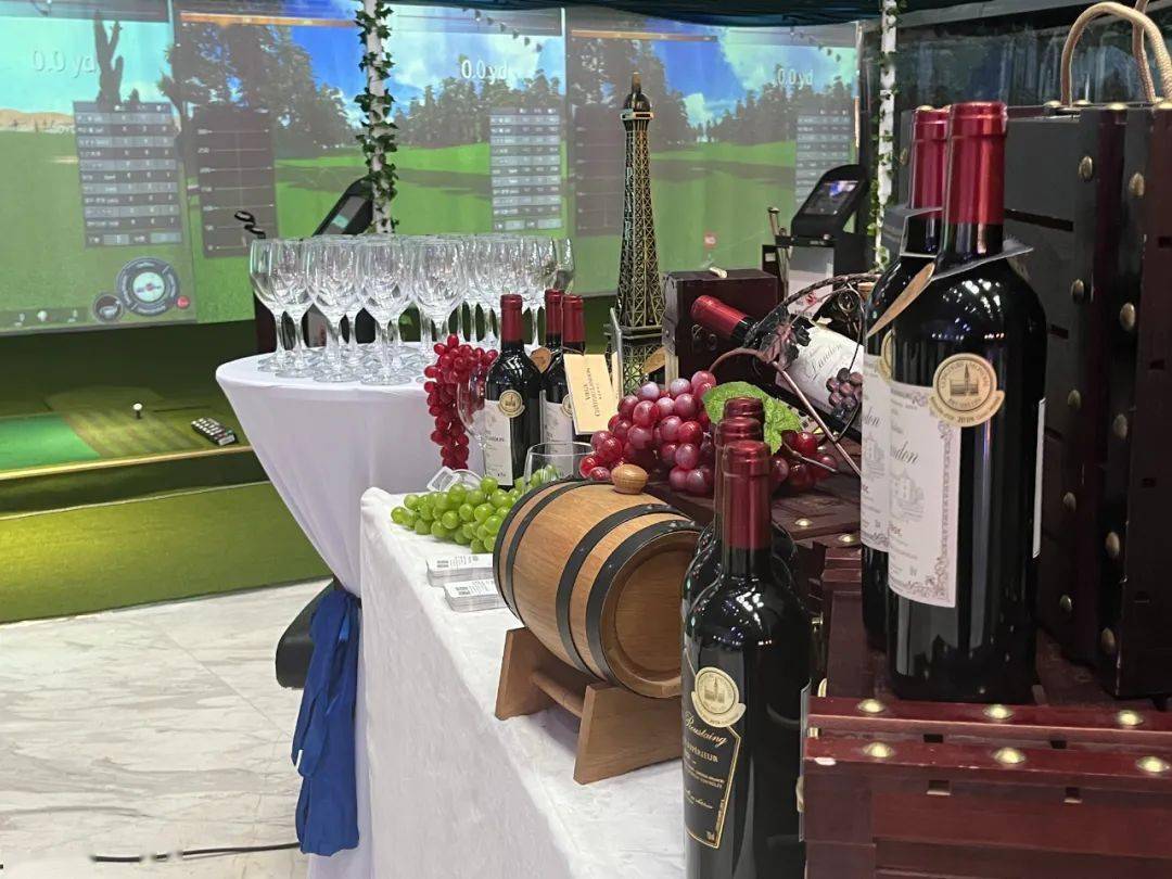 由高媛总领导的第六财富区域主办,各团队参与的红酒品鉴·高尔夫趣味