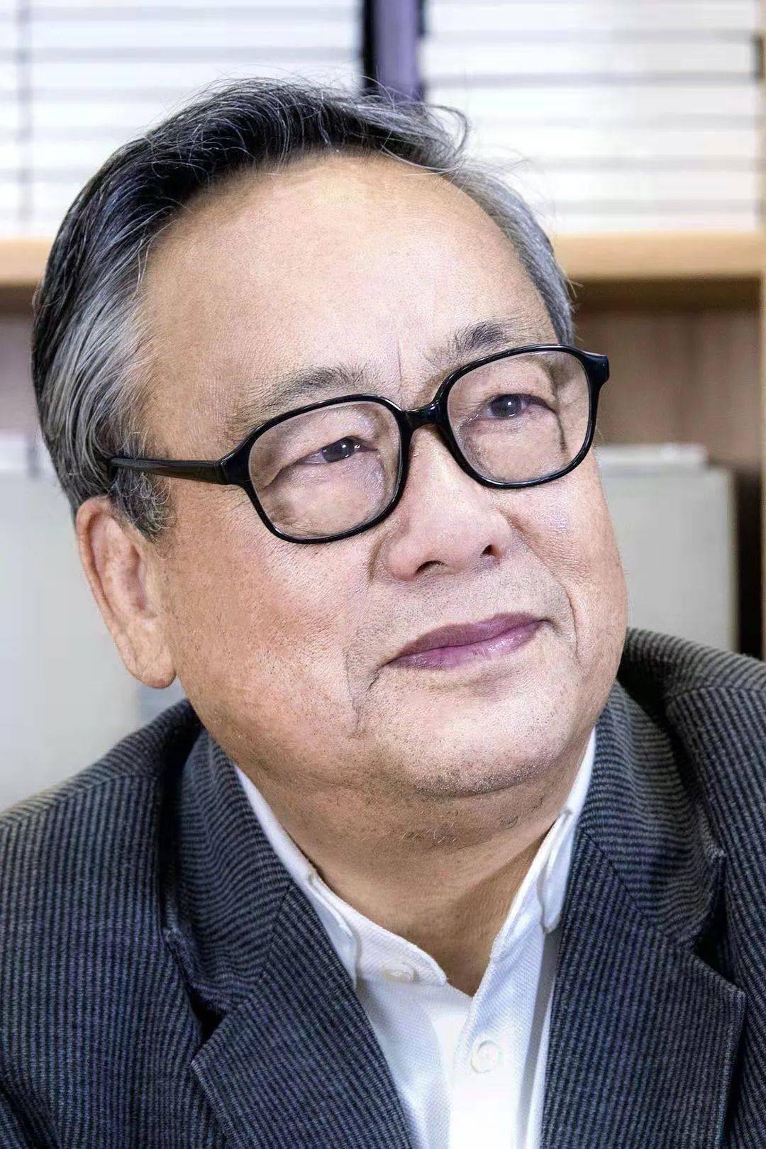 唐浩明谈枕边书