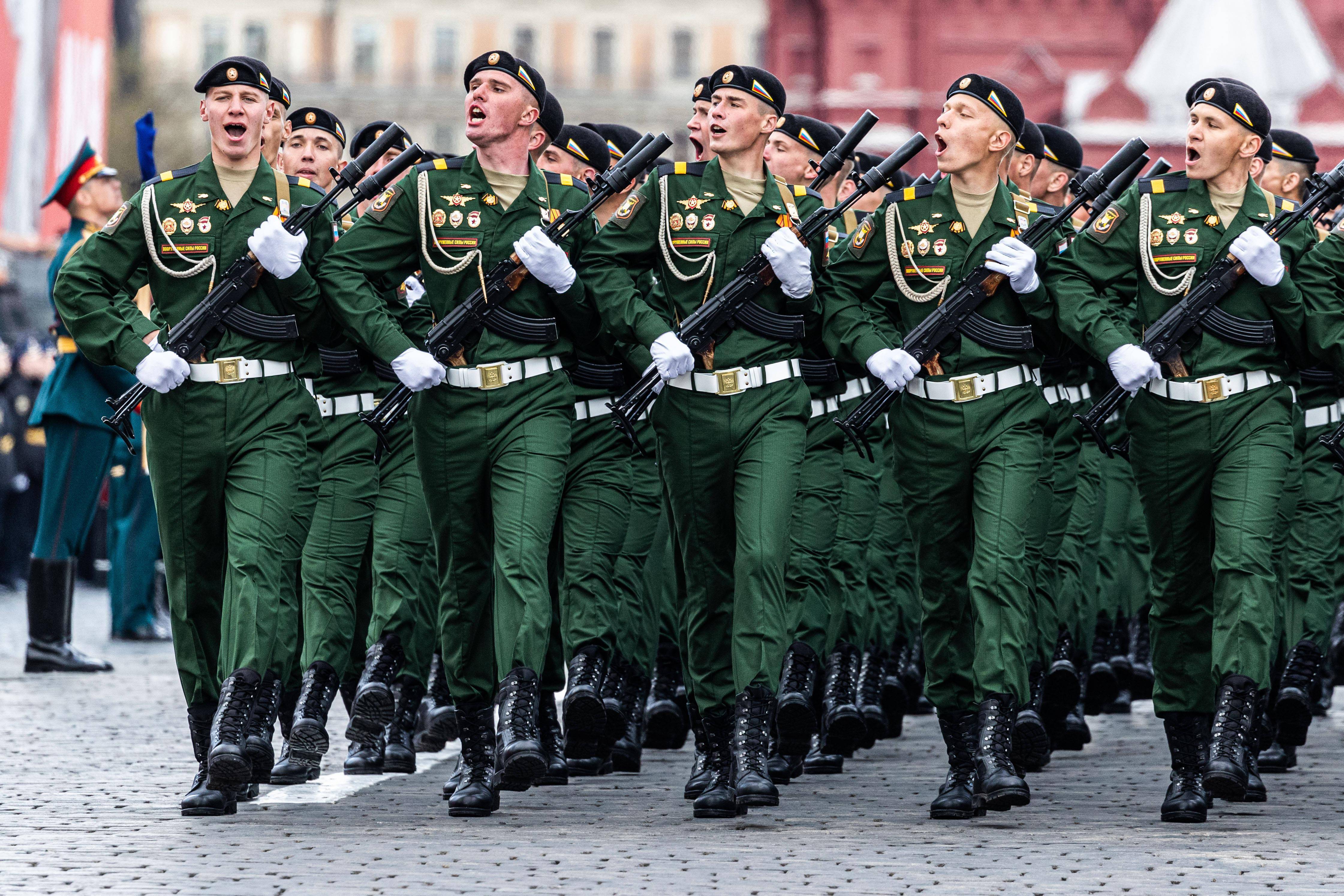 俄罗斯举行红场阅兵纪念卫国战争胜利77周年
