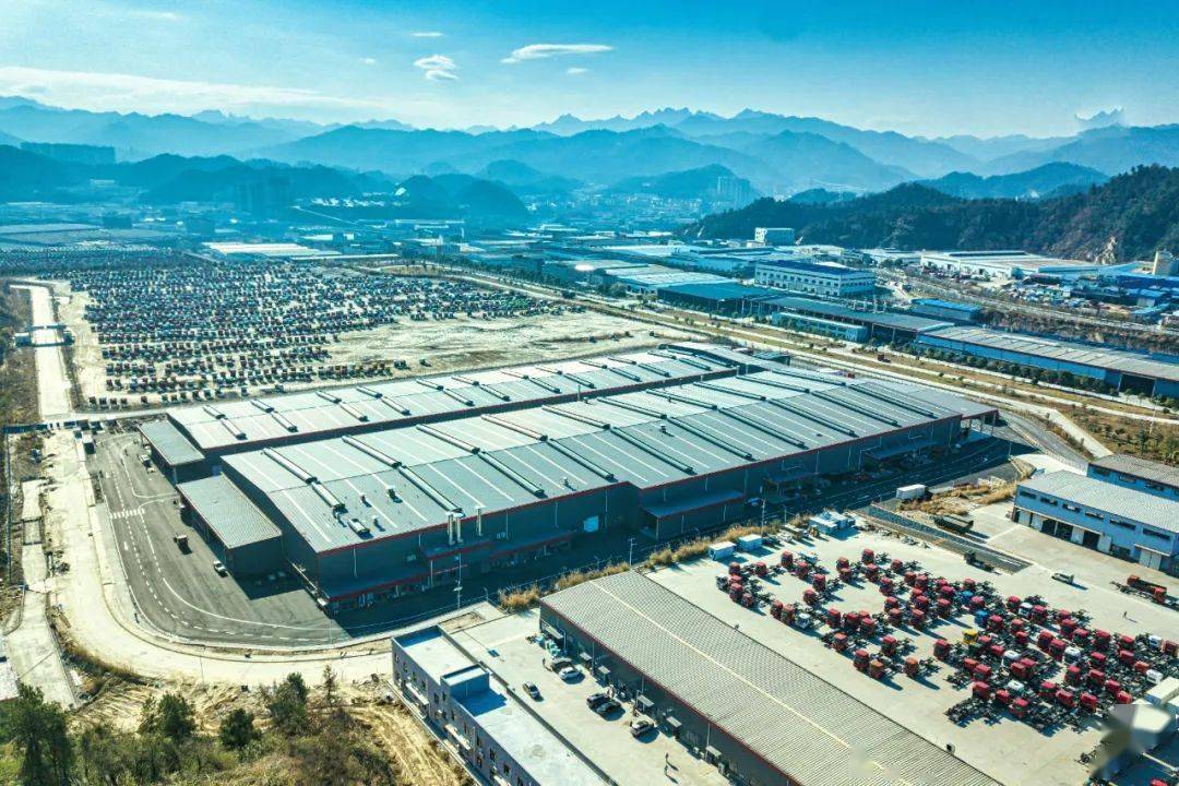 东风专用汽车有限公司新工厂正式揭牌