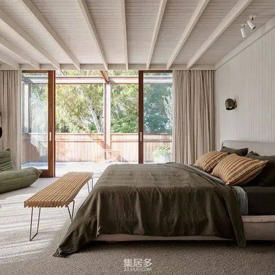 优雅木质细节和时尚现代品牌家具完美搭配的悉尼现代主义豪宅_别墅_住宅_装饰