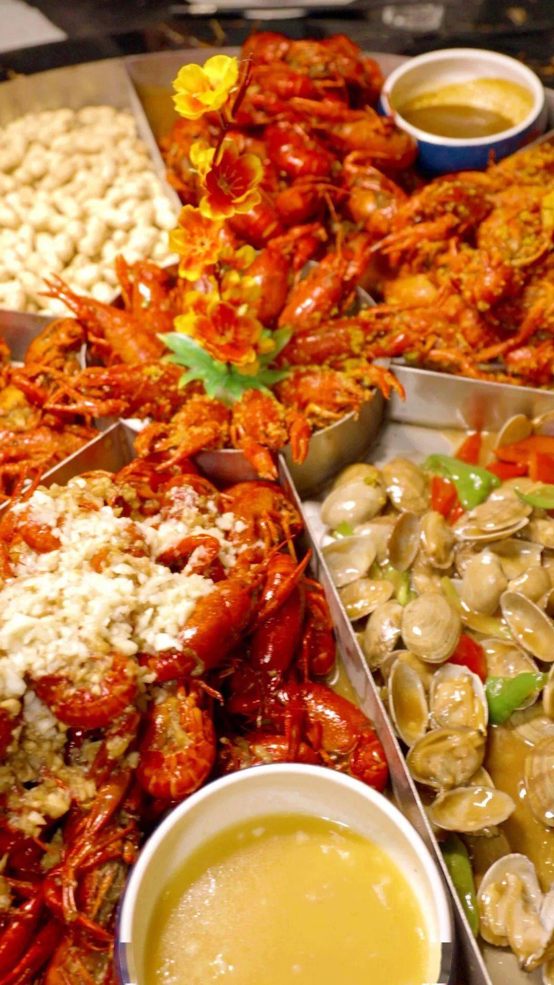 本地口碑好店潇湘携今夏第一顿龙虾大餐霸气来袭!