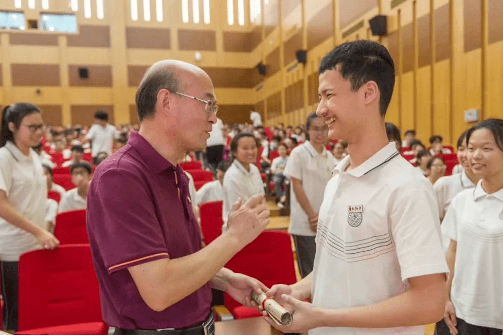 许福临同学在厦大附中的学习生活从厦大附中到清华