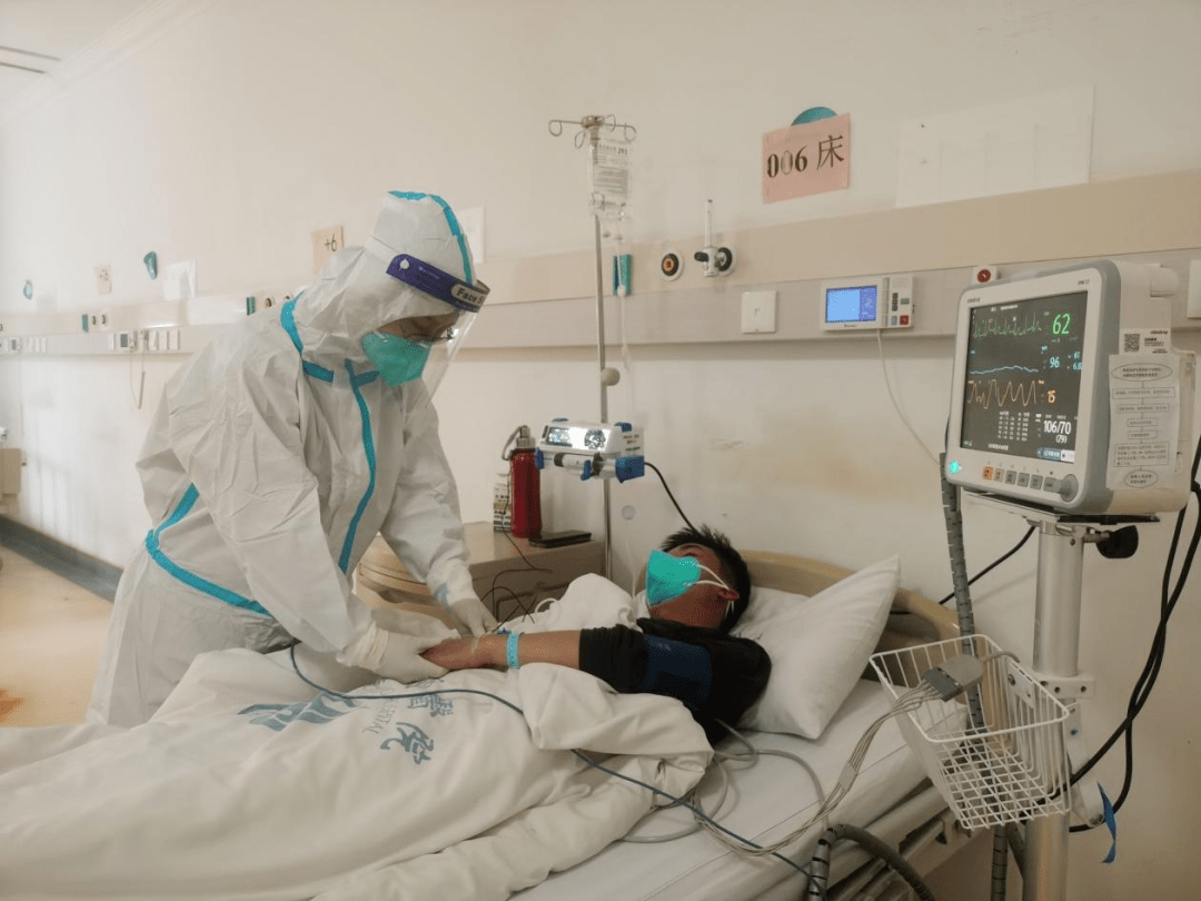 512护士节烟台毓璜顶医院疫情下的隔离病房他们在战疫一线度过难忘的