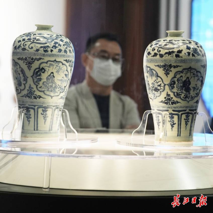 高額クーポン配布中。 梅瓶 菊花文 中国 -SO 【公式通販】